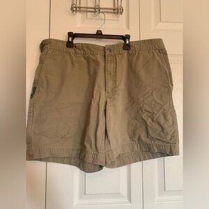 Men’s Columbia Sportswear 38W shorts